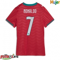 Camiseta Portugal Cristiano Ronaldo #7 Primera Equipación para mujer Mundial 2026 manga corta